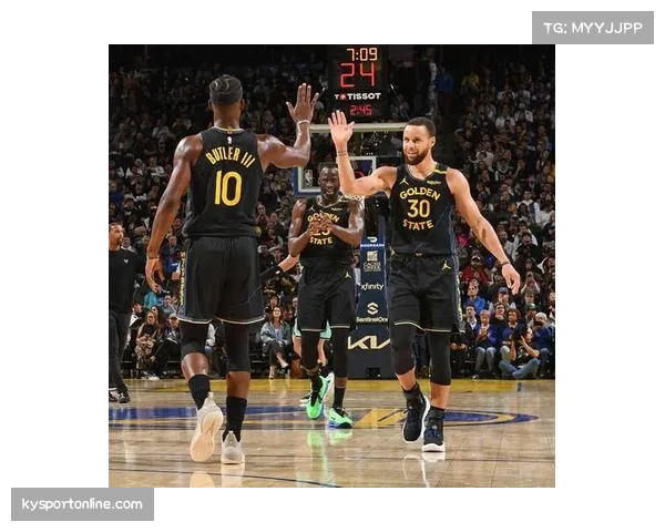 桑托斯17+5+7全面数据贡献 勇士团队篮球理念深入贯彻